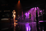 th_97686_Rihanna_performes_on_the_David_Letterman_Show_013_122_1090lo.jpg