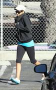 th_47010_HalleBerryTakingNahlaToSchoolFeb5th12th26copy_122_134lo.jpg