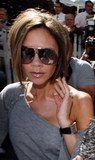 th_71807__VictoriaBeckham_WatchingHomesforSale_12_304lo.jpg