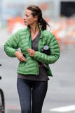 th_76595_celebrity_paradise.com_TheElder_ChristyTurlington2011_04_12_returnshomefromamorningruninNewYork6_122_432lo.jpg