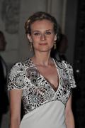 th_994334970_DianeKruger_ChanelHauteCoutureFashionShow_PFW_050711_015_122_457lo.jpg