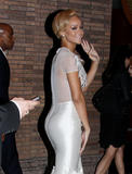 th_21028_Rihanna_Glamour_Magazine_Honors_The_2009_Women_of_the_Year_124_122_666lo.jpg