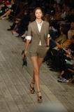 th_25751_md-marieclaire.co.uk-ss07-rtw-paris-w-hermes-001-wvjlnm0e_122_720lo.jpg